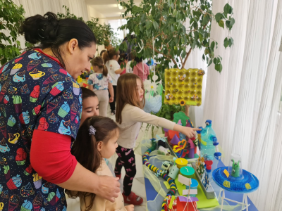 Изложба " Нов живот"
